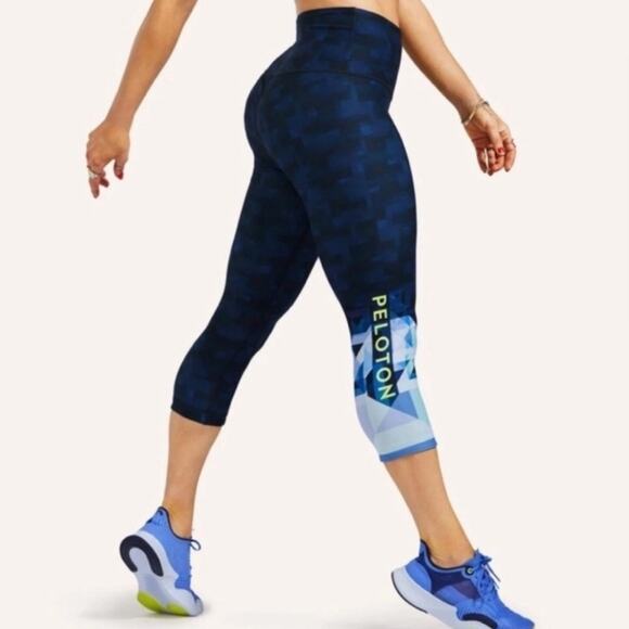 WITH x Peloton Bowie High Waist Reversible Multicolor‎ Pyramid Capri Leggings S - Picture 1 of 15